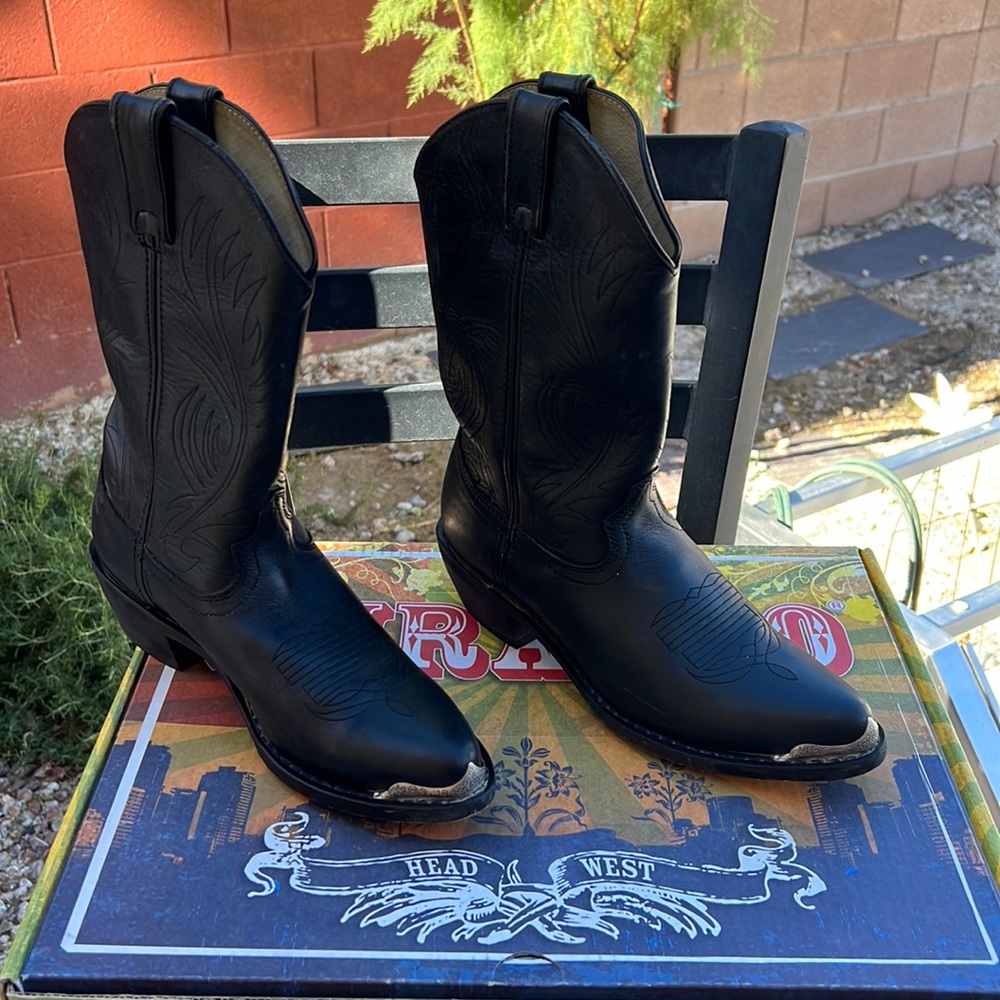 Durango Head West black boots size 8